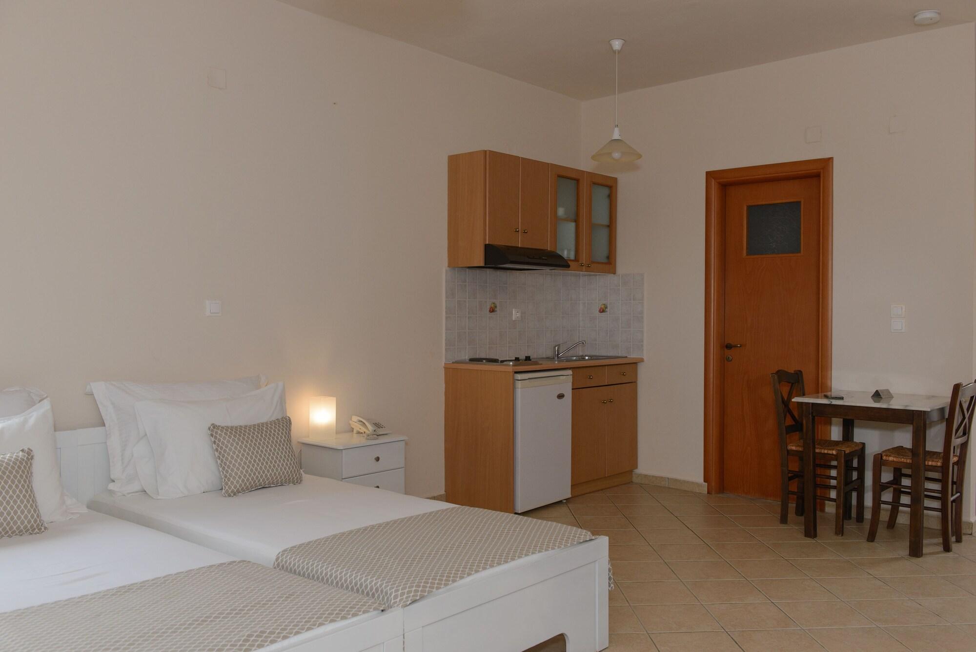 So Nice Hotel Μαραθόκαμπος Εξωτερικό φωτογραφία